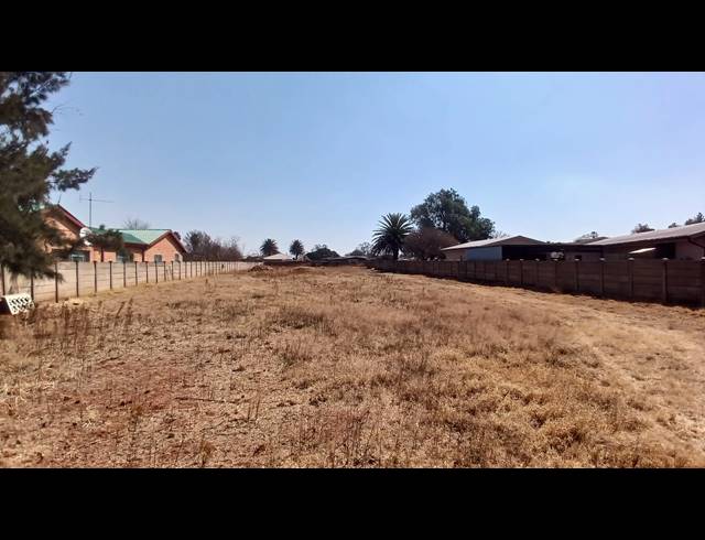 2,218M² VACANT LAND FOR SALE IN KOOKRUS